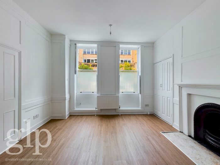2 Bedroom Maisonette To Rent In Great Ormond Street, London, Greater London, WC1N