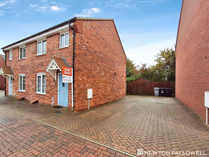 3 Bedroom Semi-Detached House For Sale In Great Leighs, Bourne, PE10