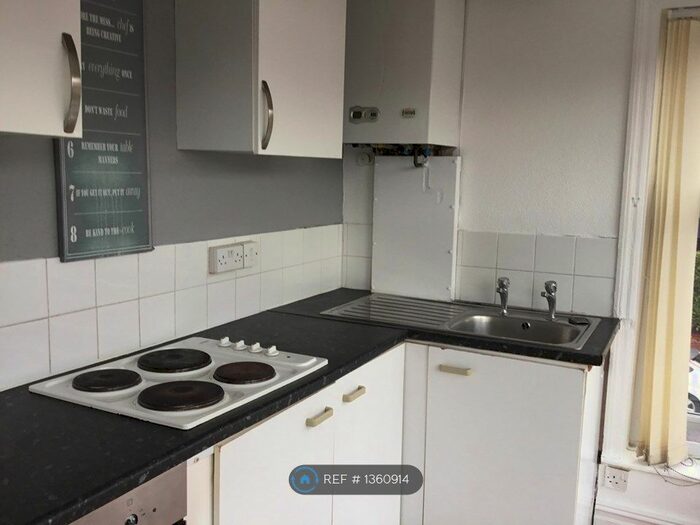 2 Bedroom Flat To Rent In Westmoreland Ave, Blackpool, FY1