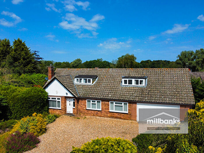 6 Bedroom Detached House For Sale In Garboldisham Road, Harling, Norfolk, NR16