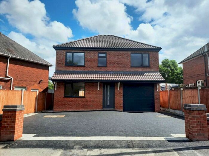 Houses for sale in Rugeley, WS15, Staffordshire