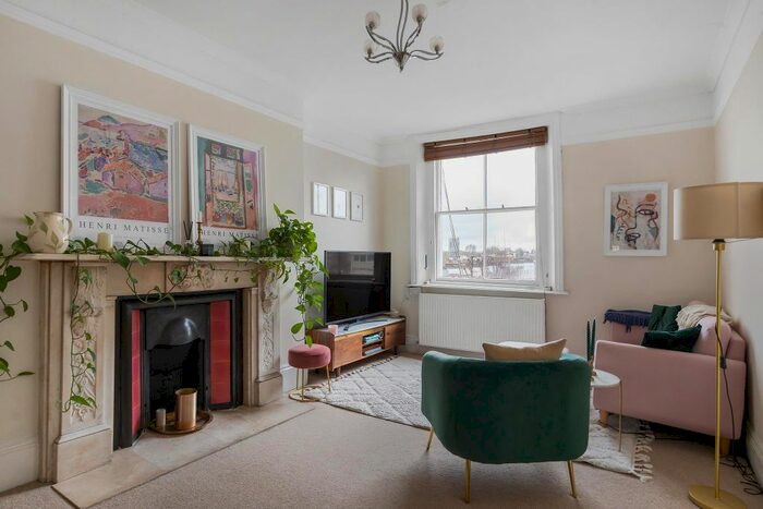 1 Bedroom Flat To Rent In Ladbroke Grove, London, W11