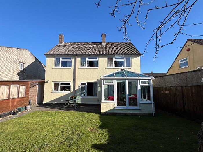 4 Bedroom Detached House For Sale In Bifield Road, Stockwood, Bristol, BS14