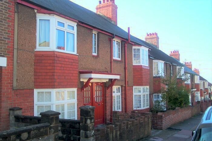 2 Bedroom Flat To Rent In Ladysmith Road, BN2