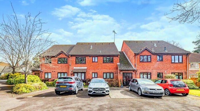 1 Bedroom Apartment To Rent In Rosecroft, The Avenue, Northwood, HA6