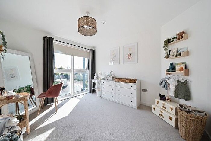 2 Bedroom Flat For Sale In Coddington Close, East Herts, Hertfordshire, SG12