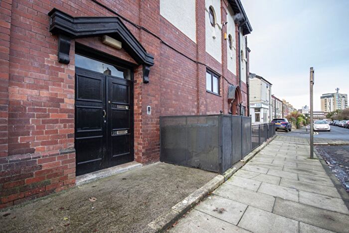 2 Bedroom Flat To Rent In Elsdon Road, Newcastle Upon Tyne, Tyne And Wear, NE3