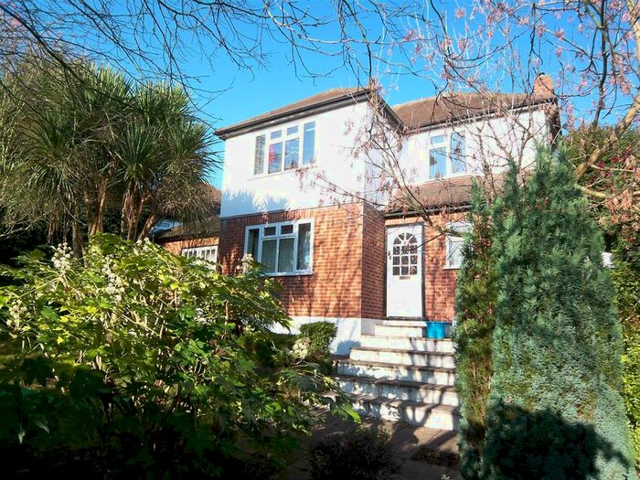 6 Bedroom Detached House To Rent In Mount Lee, Egham, TW20