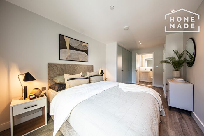 2 Bedroom Flat To Rent In Alameda, HA9
