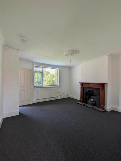 3 Bedroom End Of Terrace House To Rent In Barnett Road, Willenhall, WV13