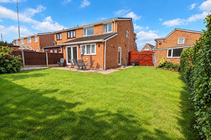 3 Bedroom Semi Detached House For Sale In Meadow Park, Wesham, Preston, Lancashire, PR4