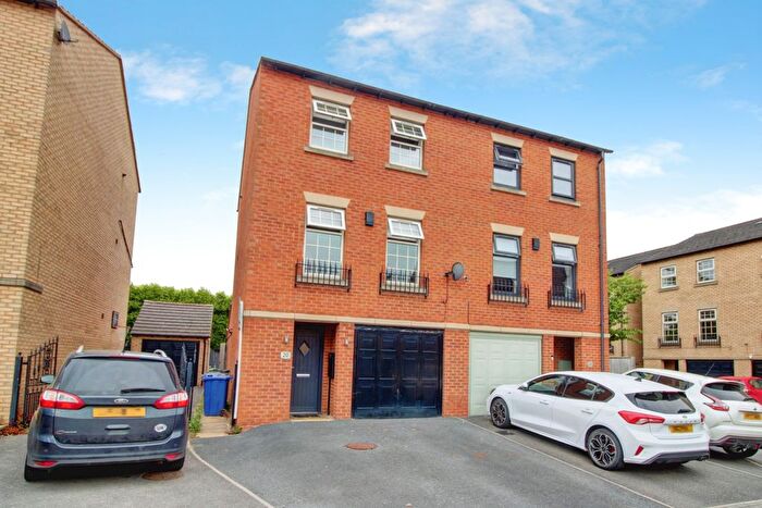 3 Bedroom Semi Detached House For Sale In Bretton Close, Barnsley, S72