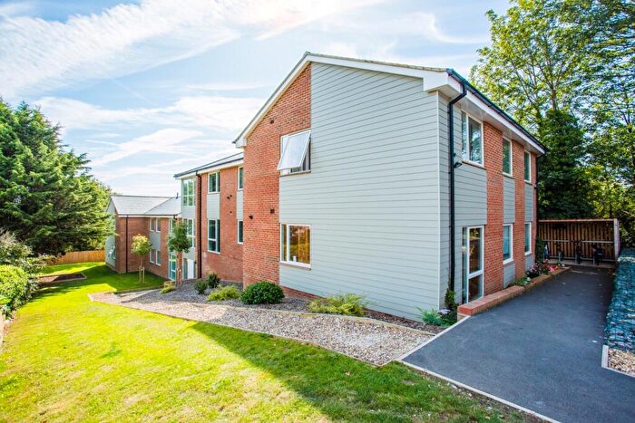 2 Bedroom Apartment For Sale In Station Gardens, Buckingham, MK18