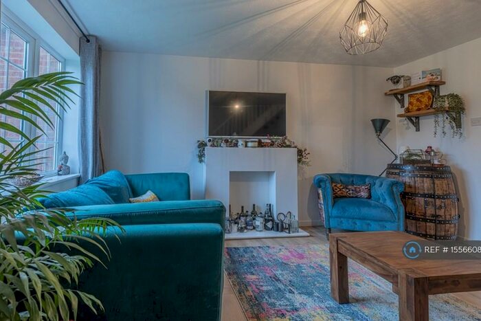 2 Bedroom Terraced House To Rent In Tamarin Gardens, Cambridge, CB1