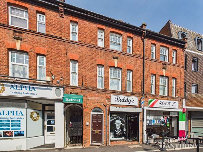 2 Bedroom Flat For Sale In Cambridge Street, Aylesbury, HP20