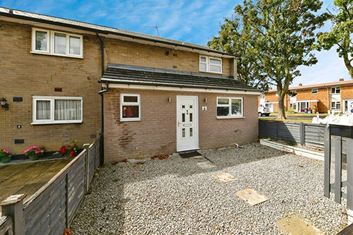 2 Bedroom End Terrace House For Sale In Ridgeway, Stevenage, SG1