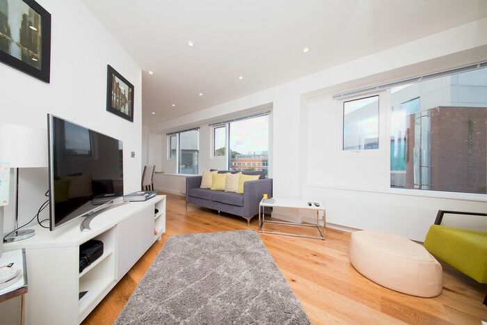 1 Bedroom Flat To Rent In Tryon Apartments, Balfour Road, Hounslow, Middlesex, TW3