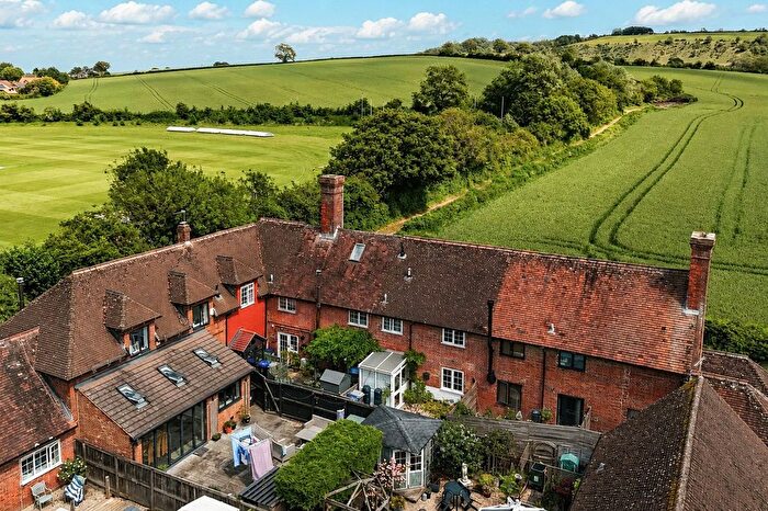 3 Bedroom Terraced House For Sale In Leighton Home Farm Court, Wellhead Lane, BA13