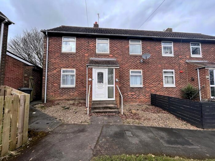 3 Bedroom Semi-Detached House To Rent In Finchale Road, Durham, DH1