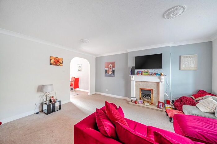 3 Bedroom Semi-Detached House For Sale In Walton Chase, Thorp Arch, LS23