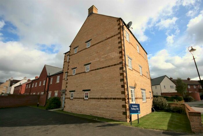 2 Bedroom Apartment For Sale In Poppyfield Road, Wootton, Northampton, NN4
