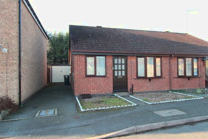 2 Bedroom Semi-Detached Bungalow To Rent In Best Close, Wigston, LE18