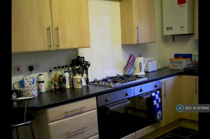 6 Bedroom Terraced House To Rent In Parkers Road, Sheffield, S10