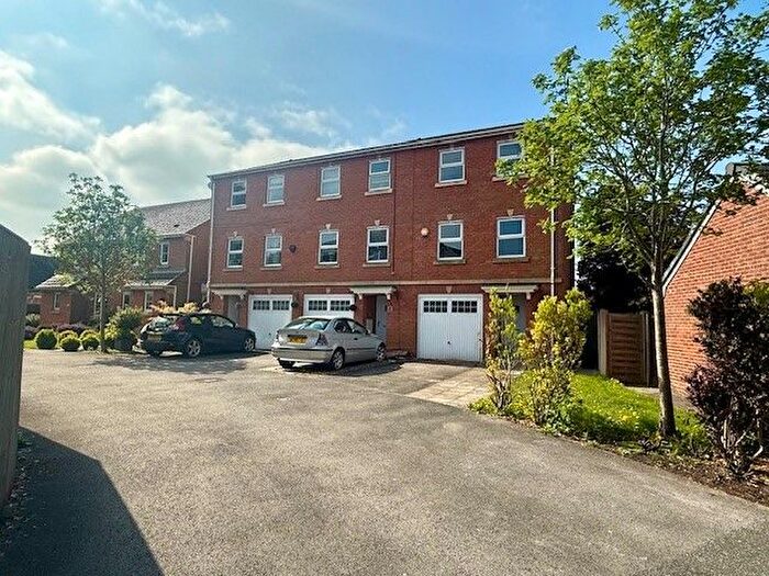 3 Bedroom Town House To Rent In Marion Drive, Knutsford, WA16