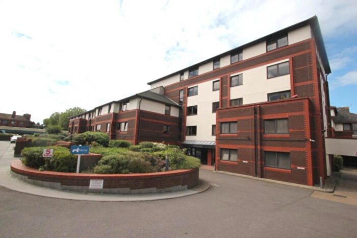 1 Bedroom Retirement Property For Sale In Sunningdale Court, Southend On Sea, SS1