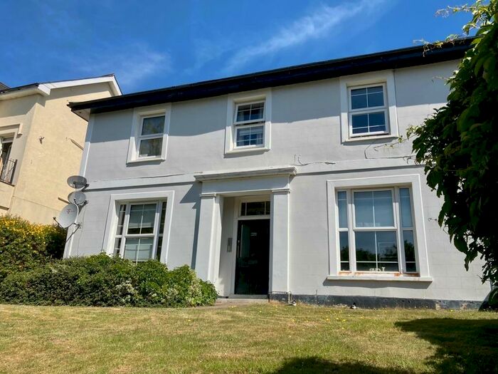 1 Bedroom Apartment To Rent In Station Road, Redhill, RH1