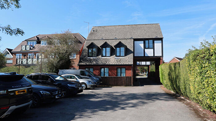 2 Bedroom Duplex For Sale In Wycombe Road, Great Missenden, HP16