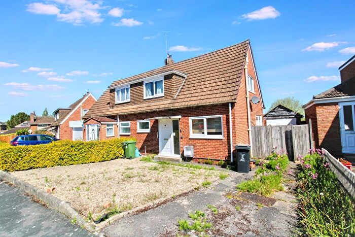 2 Bedroom Semi-Detached House For Sale In Hereford Lawns, Swindon, SN3