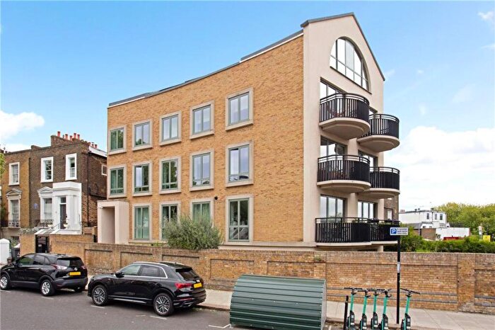 2 Bedroom Flat To Rent In Belvedere House, Camden, NW1