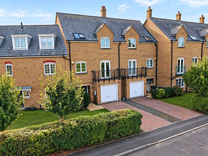 4 Bedroom Town House For Sale In Coneygeare Court, Eynesbury, St Neots, PE19