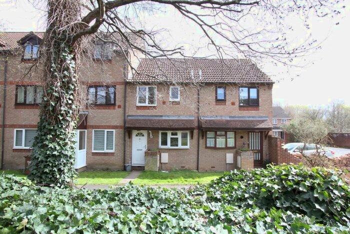 2 Bedroom Terraced House To Rent In Ivatt Walk, Banbury, Oxon, OX16