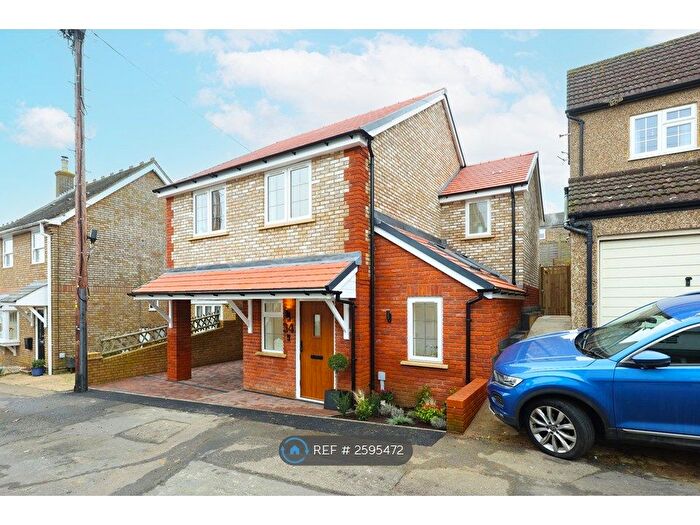 3 Bedroom Detached House To Rent In Bethel Road, Sevenoaks, TN13