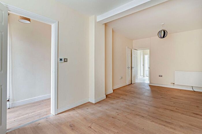 3 Bedroom Terraced House For Sale In Glanville Terrace, Maerdy, Ferndale, CF43