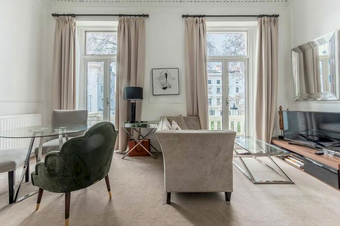 1 Bedroom Flat To Rent In Ovington Square, Knightsbridge, London, SW3