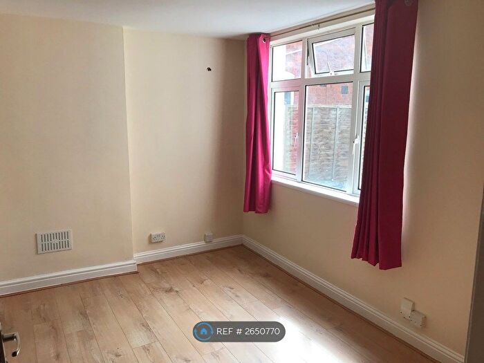 1 Bedroom Flat To Rent In Gillott Road, Birmingham, B16