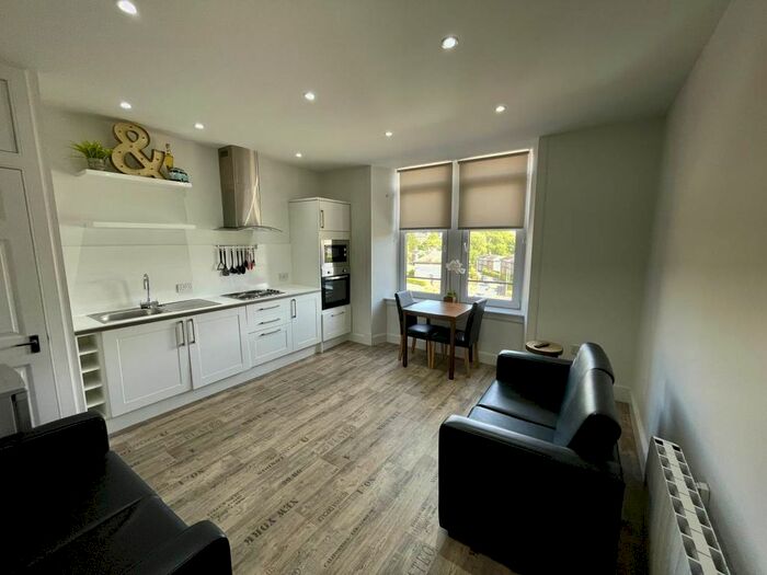 2 Bedroom Flat To Rent In Blackness Road, Dundee, DD2