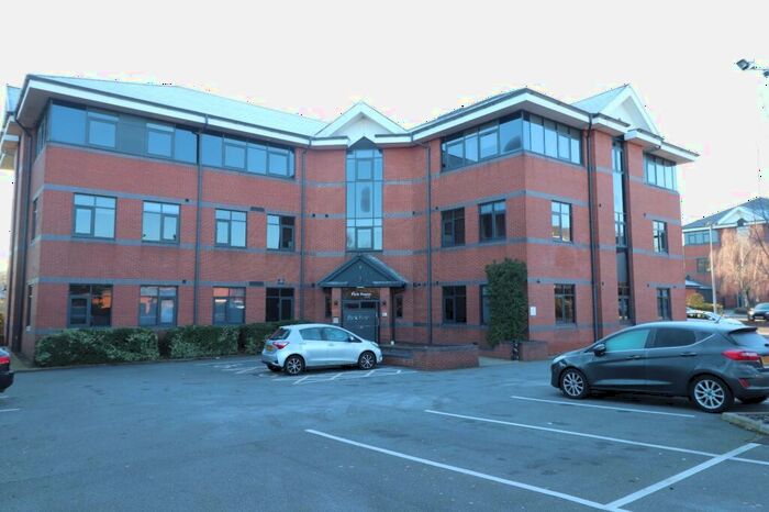 2 Bedroom Flat To Rent In Dawsons Square, Pudsey, West Yorkshire, LS28