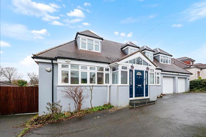 5 Bedroom House For Sale In Roundwood Way, Banstead, SM7