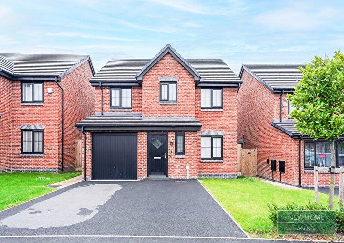 4 Bedroom Detached House For Sale In Weavers Close, Worsley, M28