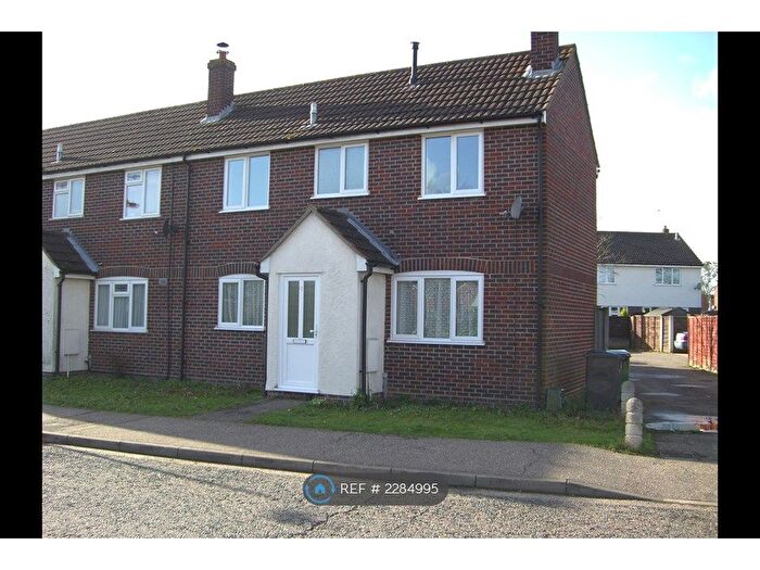 2 Bedroom End Of Terrace House To Rent In Beckers Green Road, Braintree, CM7