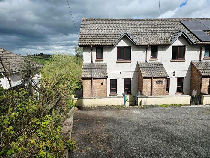 2 Bedroom End Of Terrace House For Sale In Dockacre Court, Launceston, PL15