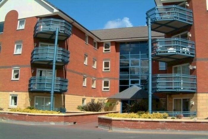 2 Bedroom Flat To Rent In Mountbatten Close, Ashton On Ribble, Preston, PR2