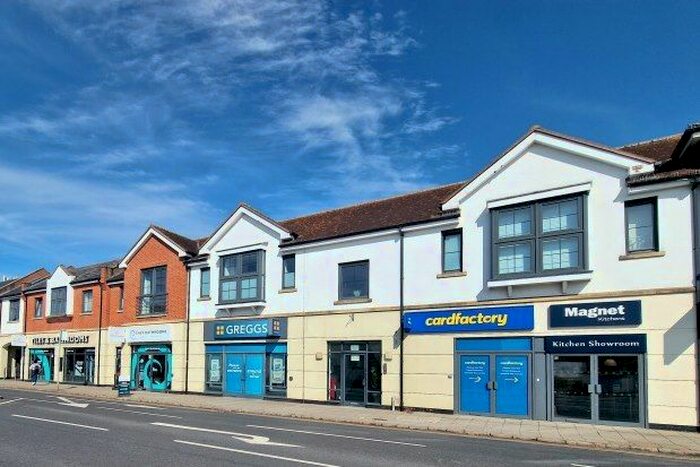 2 Bedroom Flat To Rent In Cambridge Street, Aylesbury, HP20