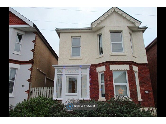 2 Bedroom Flat To Rent In Winton, Bournemouth, BH9