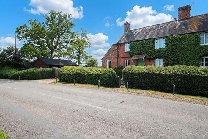 3 Bedroom Semi-detached House For Sale In Woodchurch, Ashford, TN26