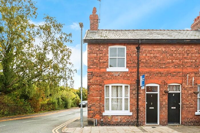 3 Bedroom End Terrace House For Sale In Tower Road, Chester, Cheshire, CH1